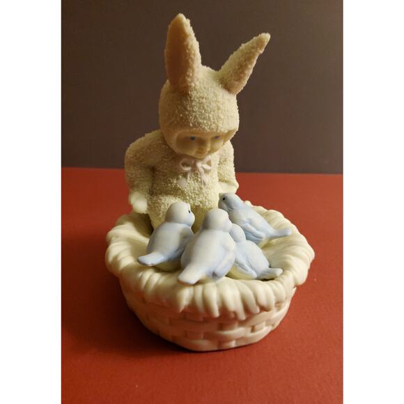 Snowbunnies "Snuggling Snowbirds" Figurine - Picture 2 of 4